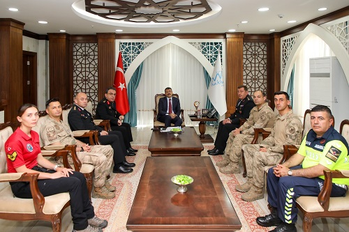 Hakkari Valisi Ali Çelik Makamında Ziyaret Edilmiştir.