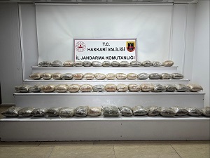 Hakkari İl Jandarma Komutanlığından  Zehir Tacirine Büyük Darbe